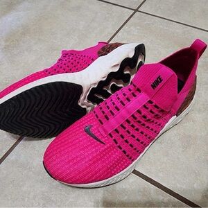 Nike React Phantom Run Flyknit 2